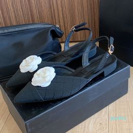 Luxury Sandals Designer Women's Premium Camellia Style Low Heel Rhombus Slippers Fashion Ladies Classic Buckle Summer Beach Shoes Loafe