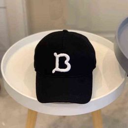 bai cheng Men Designer Baseball Caps Casquette Fedora Fitted Beanies Womens Baseball Hats Summer Sport Golf Cap Bucket Hat Bonnet Letter Embroidered