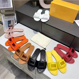 Designer Women Slippers Baguette Slippers Mules Slides Flats Sandals Fashion Slipper Banded Black Withe Leather Pattern Sexy Letter Beach Sandal With Box