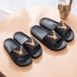 Women 5d Cartoon Deer Slide Sandals Summer Slippers Slides Flats Beach Slides Home Slippers Slip On Bothe Sandal Shoes Y200423