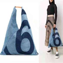Taschen MM6 Frauen Japanische große Kapazität Mode Blue Denim Print Handtasche Einkaufstasche 220420