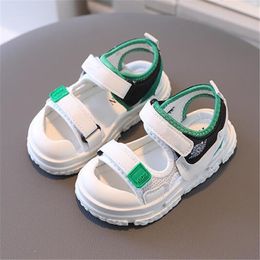 Mode sommar barn skor baby sandaler pu läder barn pojke flickor mjuk strand sandal småbarn spädbarn andningsbara sneakers