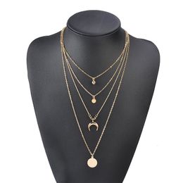 Classic Gold Round-Shaped Pendant Necklace For Women Girls Multilayer Geometric Hollow Heart Necklace Jewellery Party Gifts