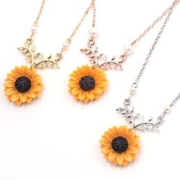 Pendant Necklaces Item Jewelry Pearl Sun Flower Necklace Temperament Fashion Sunflower Sweater Accessories Girls INS Clavicle