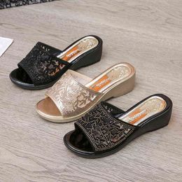 Slippers Summer 5cm Wedges Heels Sllippers Women Air Mesh Luxury Crystals Flowers Design Slides Sandal Cool Peep Toe Shoes Bling 220530