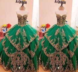 Emerald Green And Gold Embrodiered Quinceanera Dresses 2022 Princess Layers Tulle Skirt Sweetheart Corset Back Prom Sweet 15 Girls 16 Dress
