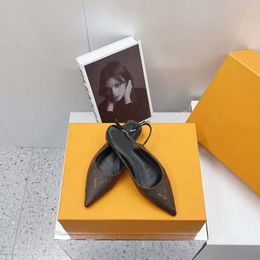 I tacchi più alla moda con scatola Scarpe da donna Sandali firmati Sandali di qualità Altezza tacco e sandalo Scarpe piatte Scivoli Pantofole di brand016