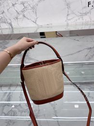 famous 2022 ss Bucket Straw Bags designer lady fashion beach chain shoulder handbag crossbody zipper plain famous totes shopping summer package women wallet purse