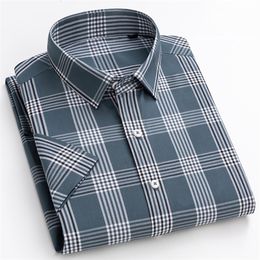 England Style Soft 100% Cotton Short Sleeve Shirts Single Patch Pocket Summer Casual Standard-fit Button-down Plaid Stripe Shirt 220322