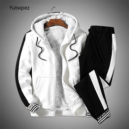 Warm Tracksuits Men Set hooded Thicken Fleece HoodiesSweatpants Winter Spring Men's Sweatshirt Sportswear Set Male Casual Suits 201128