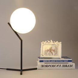 Table Lamps Minimalist LED Decor Nordic Bedroom Bedside Lights Creative Simple Study Room Glass Ball Nightstands Desk LampTable