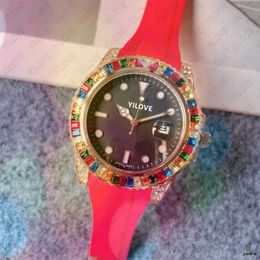 High Quality Top Model Fashion Watch 41mm Women Men Sports Style Clock Quartz Imported Movement Waterproof Rubber Strap Calendar Diamonds