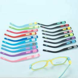 Montature per occhiali da sole alla moda Montature per occhiali in silicone per bambini Gambe a scatto Aste colorate Coppia Accessori opzionali multicolori Moda