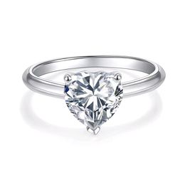 925 Sterling Silver Heart-Shaped Moissanite Wedding Engagement Ring for Women