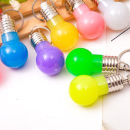 Keychains 1Pcs Mini Bulb Lamp Key Chain Ring Unisex Creative LED Light Keychain Torch Keyring Random Color Shaped Fred22