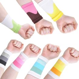 Socks Sports Wristband Compression Protective Nylon Knit Assistance Sweat Bands for Basketball Volleyball Fitness Weight Lifting