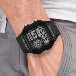 Wristwatches SYNOKE Men Sports Digital Watches Ultra-thin LED Waterproof Chronograph Relogio Masculino Male Electronic Wrist