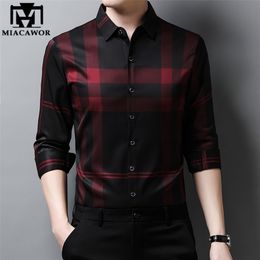 High Quality Men Shirts Slim Fit Silk Dress Shirt Spring Long Sleeve Casual Plaid Camisa Masculina C728 220323