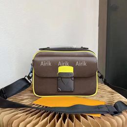 Fashion Bags Nice looking French mailman bag airik with different styles of daily M58489 wardrobe Shoulder Bags 4 Colours size 22*18*18