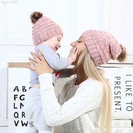 -Säugling Baby Jungen Mädchen Mutter Winterstrick warm warmes weiches Mütze Hut Haarballkappe für Erwachsene Kinder Familien Matching Caps Hats WXY066