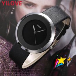 Mens Quartz Imported Movement Watch 40mm Genuine Leather Strap Sapphire Mirror Waterproof Clock Gift Luxury Gentleman President Business Wristwatches
