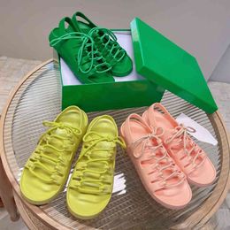 B family bandage flat sandals 2022 summer new candy solid color straight Roman skirt women's shoes