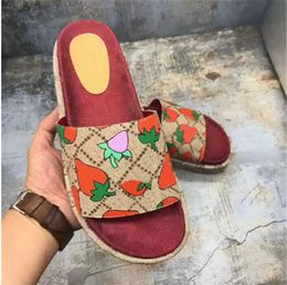 HOT Luxurys woman slippers fashion Beach Thick bottom slippers platform women Shoes Alphabet lady Sandals Leather High heel slippers Large size