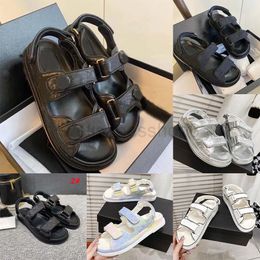 Designer Damen Sandalen Kristall Kalbsleder Freizeitschuhe Damen Slides Gesteppte Plattform Sommer Strand Slipper Größe 35-40