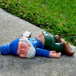 Mini Funny Drunk Garden Dwarf Creative Decoration Statue Resin Crafts Ornaments Decor Accessories 220721