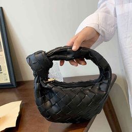 Brand Woven Handbag High Quality Leather Small Bag for Women Luxury Shoulder Bags Designer Clutch Purses Knitting Hand Bag Hobos X220331
