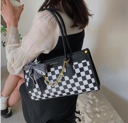 QY8382 Designer Shoulder Bag Retro Female Trendy Handbag Luxury Big Fashion High Capacity Shopper Shopping Tote