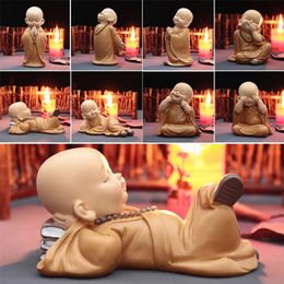 Buddhist Small Monk Statues Resin Buddha Figurine Sculpture Handmade Car Home Decorator Miniatures Room Decoration Crafts Gifts 220329
