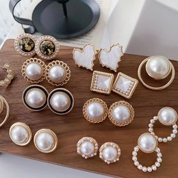 Clip-on & Screw Back Korean Design Elegant Simulated Pearl Big Round Clip On Earrings Non Pierced Baroque Ear Clips For Women Jewellery Wholes