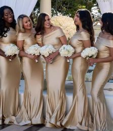 2022 Champagne Mermaid Bridesmaid Dresses Long Simple Off The Shoulder Floor Length Wedding Guest Dress Elegant Sweep Train Maid Of Honor Formal Dress Plus Size