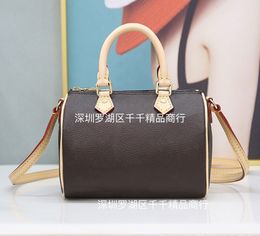 X Handbags Men Leather TRIO Messenger Bags Luxury Shoulder Bag Make up Designer Handbag Tote Man's totes