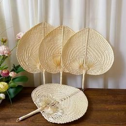 -120 pz Party Favore foglie di palma Fan Fan fatti a mano in vimini Colore naturale Palm-Fan Tradizionale Cinese Craft Regali da sposa C0330