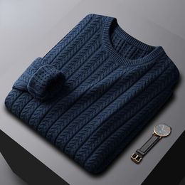 Cable Knit Sweater Men Autumn Winter Tops Men Casual Clothes Crewneck Chunky Knit Cardigan Men Pullover Sweaer Knitted Tops D205