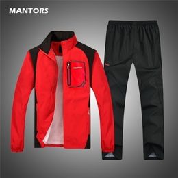 Men Suit Autumn Winter Men's Tracksuit Casual JacketPants Two Pieces Set Man Workout Joggers Suit Long Sleeve Tracksuits 201128