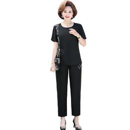 Women's Two Piece Pants Mother Summer Short Sleeve T-shirt Tops Middle-aged Women Clothes Pieces Suits Sports Female Age 2 SetWomen's