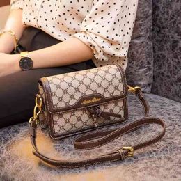 summer new high-end women's bag simple atmosphere versatile one shoulder large capacity small square bag