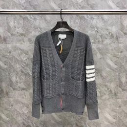Men's Sweaters Men's Cardigan Classic Merino V-neck Sweater With Bar Stripe Sleeve Korean Fashion Winter Jacket For WomenMen's Olga22