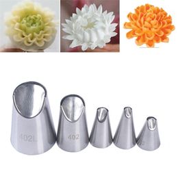 1357pcset of chrysanthemum Nozzle Icing Piping Pastry Nozzles kitchen gadget baking accessories Making cake decoration tools 220815