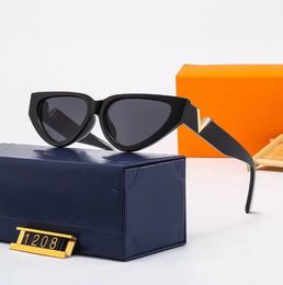 Sommerdesigner Sonnenbrille Strandgläser Fashion Cat Eye Vollbild Briefe Design für Mann Frau 7 Farbe gute Qualität