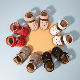 Toptan satış Yeni bebek bebek ayakkabıları erkek kız ayakkabı terlik toddler flats yaz sandal çiçeği yumuşak kauçuk taban kayma anti-slip beşik ilk walker