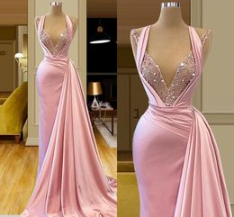 2022 Sexy Pink Evening Dresses Wear Deep V Neck Halter Sparkle Crystal Beaded Long Custom Mermaid Formal Prom Dress Party Gowns Sweep Train Plus Size