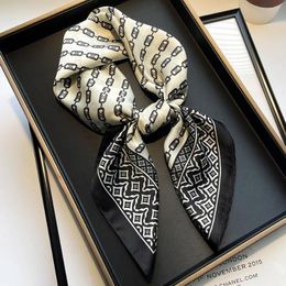 23style 70-70cm Designer Presbyopia Letters Print Floral Silk Scarf Headband for Women Fashion Long Handle Bag Scarves Shoulder Tote Luggage Ribbon Head Wraps