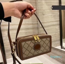 Designer- Women Messenger Bag Luxury Chains Bags Fashion Shoulder Handbags Lady High Quality Ladies Phone Postman Wallet