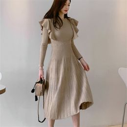 Vintage Elegant O-Neck Female Thicken Knit Long Dress Slim Full Sleeve Ruffles Women Sweater Dresses Vestidos Autumn Winter 220317