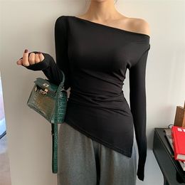 Off Shoulder Skew Collar Solid Full Sleeve T-shirts Girls Sexy Chic Irregular Split Tshirts Tops For Woman Autumn 220408