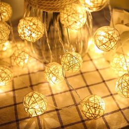 Strings Sepak Takraw Christmas Light String 3M 20Leds Warm White Garland Diameter Ball Indoor Holiday Decoration Fairy Lamp NavidadLED LEDLE